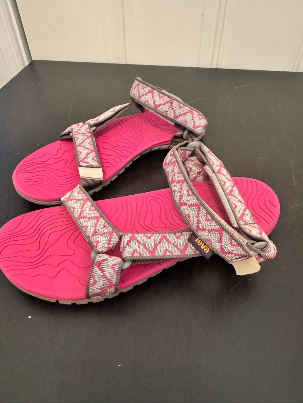 Teva Hurricane XLT 2 Women’s Strappy Adjustable Sandals Hot Pink Silver US 5